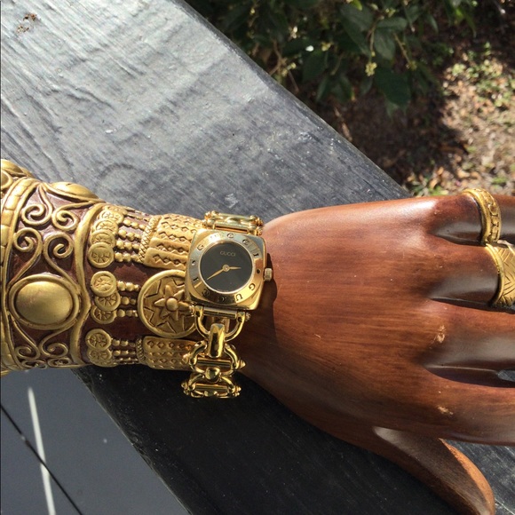 Gucci Accessories - Gucci Square 6400 L Goldplated Watch